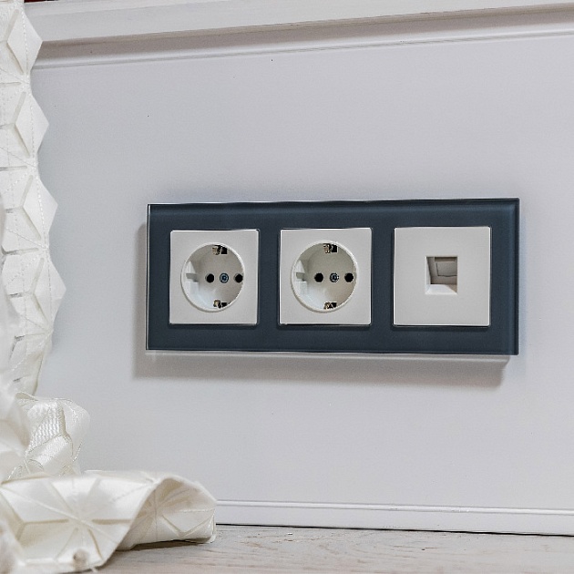 Розетка Встраиваемые механизмы белые W1181001