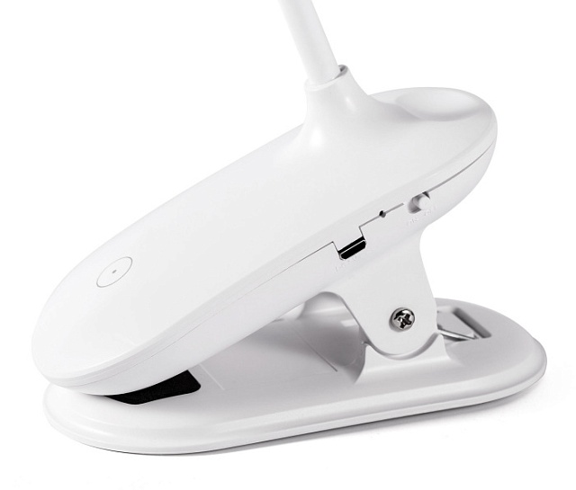 Офисная настольная лампа DESK DE700