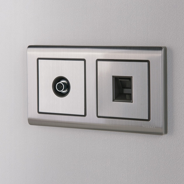 Розетка Встраиваемые механизмы глянцевый никель W1183002