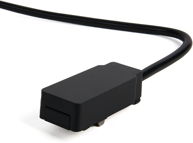 Питание боковое Flat Magnetic 85001/00